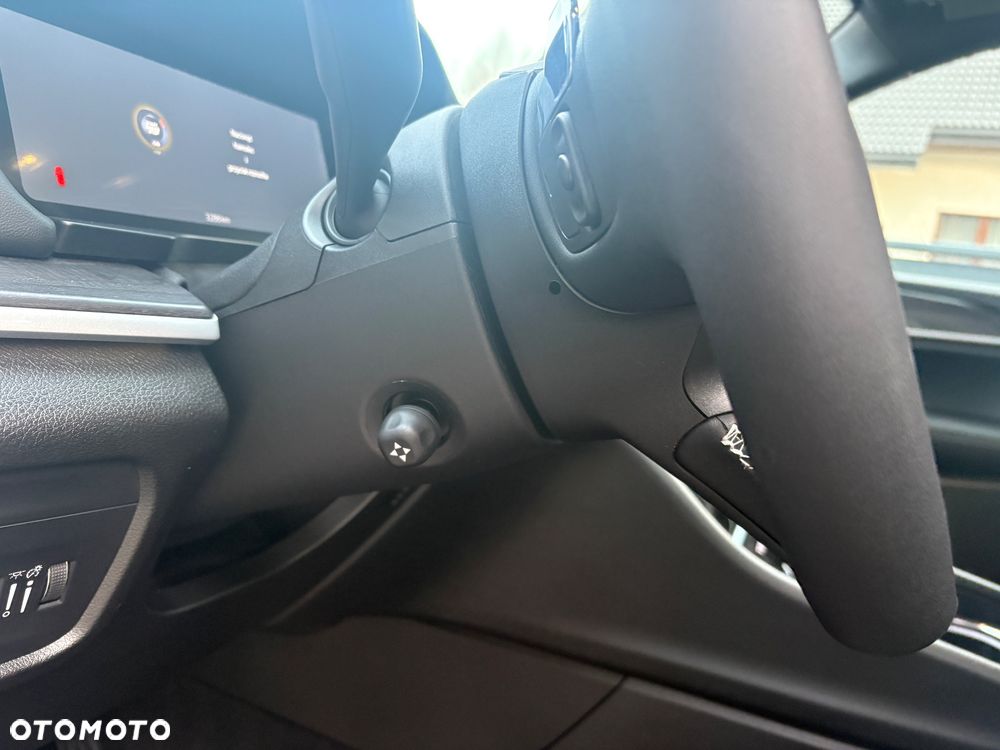 Jeep Grand Cherokee - 33