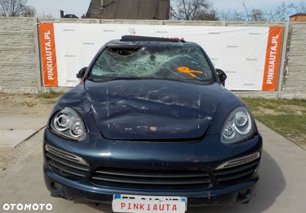 Porsche Cayenne - 2