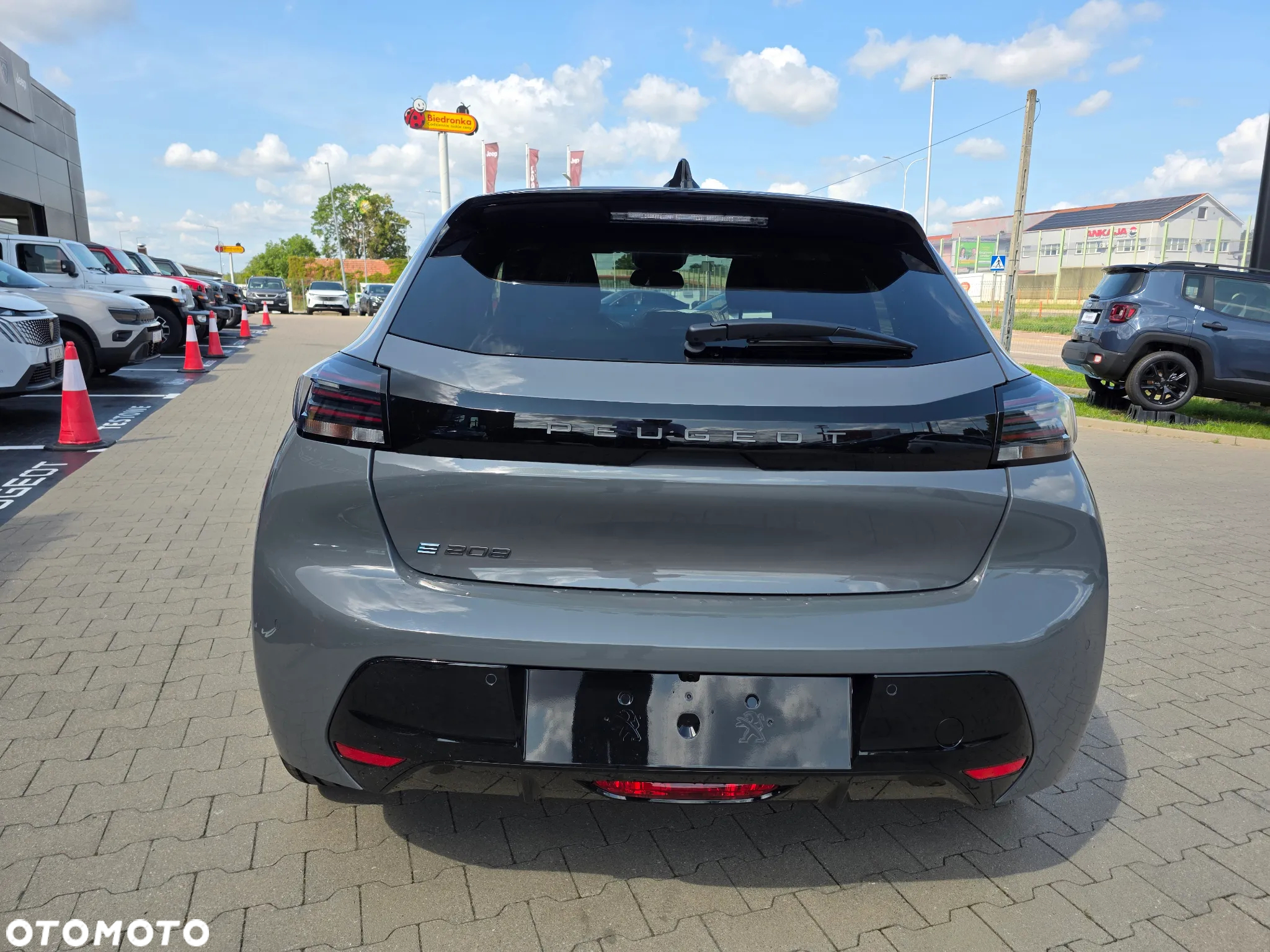 Peugeot 208 e-208 50kWh Allure - 8