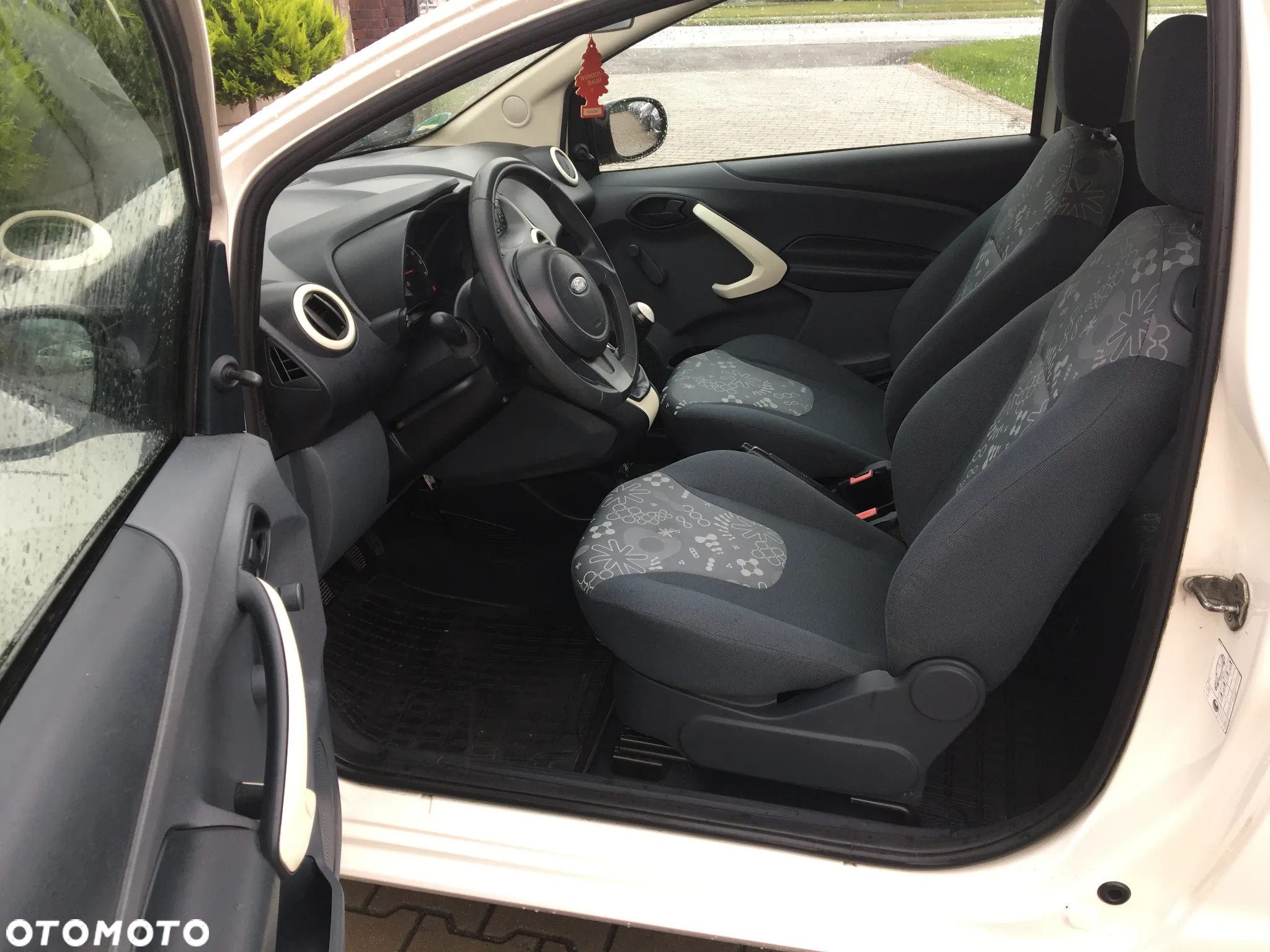 Ford KA 1.2 Ambiente - 17