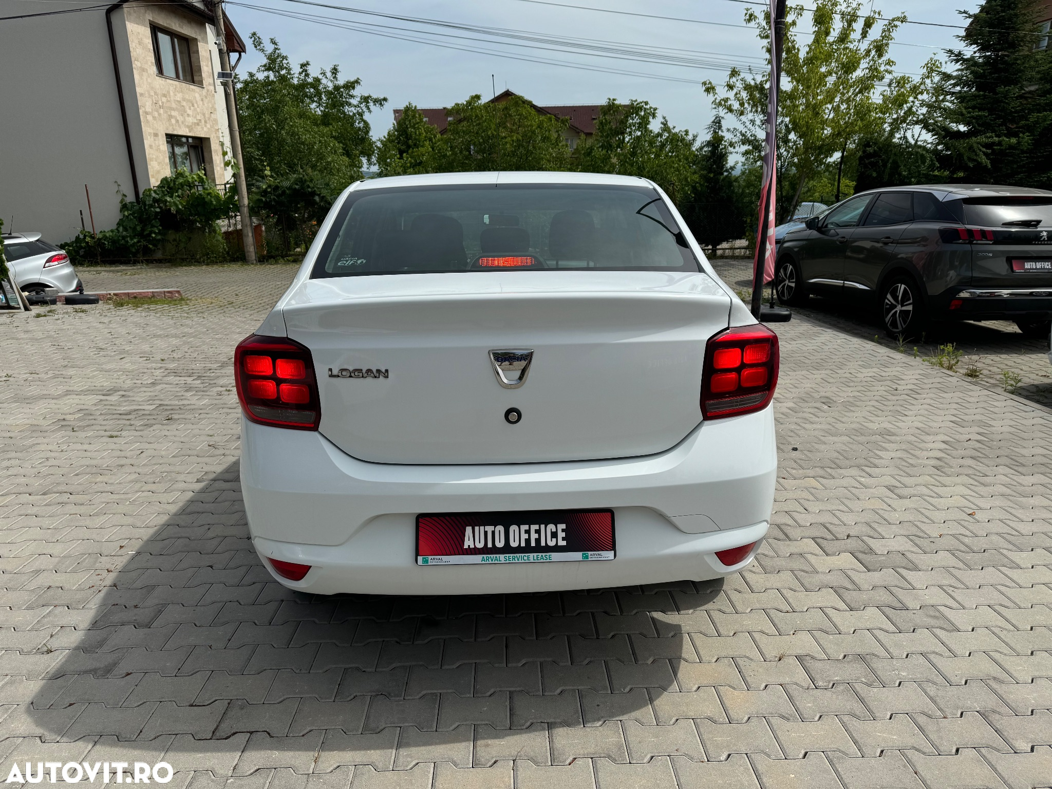 Dacia Logan 0.9 TCe Laureate - 2