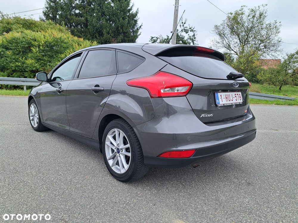 Ford Focus - 33