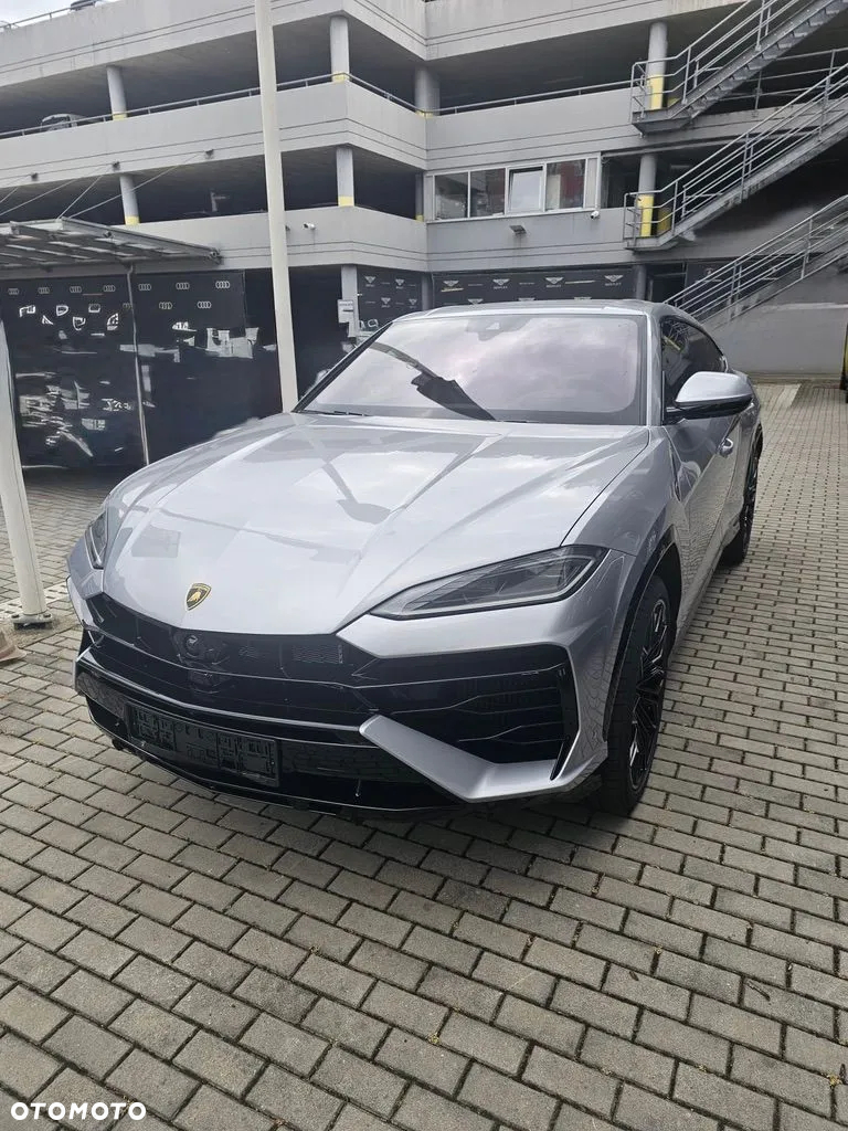 Lamborghini Urus - 2