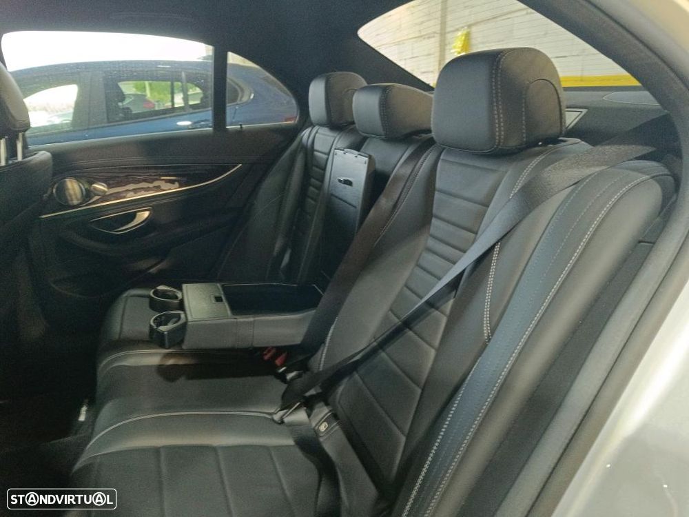 Mercedes-Benz E 300 de AMG Line 4Matic - 9