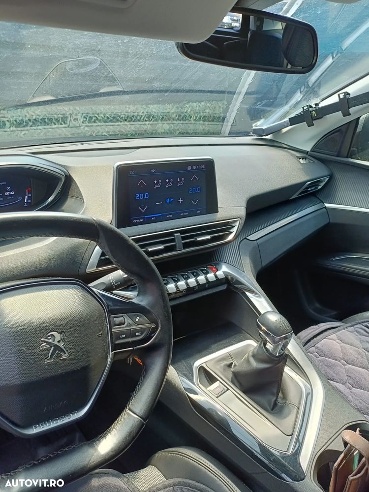 Peugeot 5008 1.5 BlueHDI s&s Allure - 9
