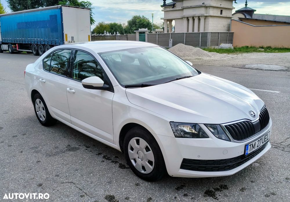 Skoda Octavia - 2