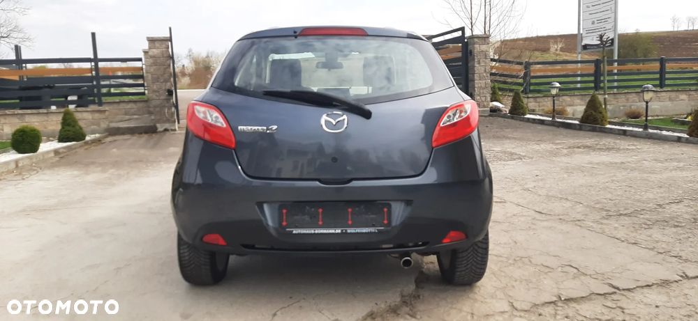 Mazda 2 - 9