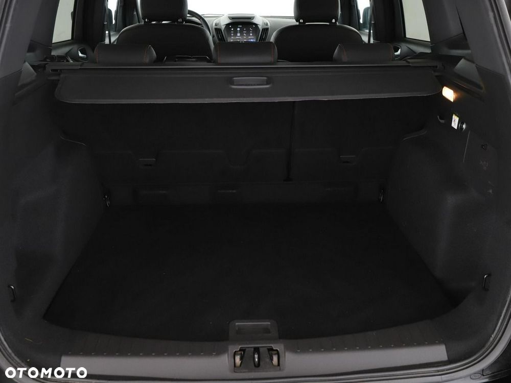Ford Kuga 1.5 EcoBoost 2x4 ST-Line - 21