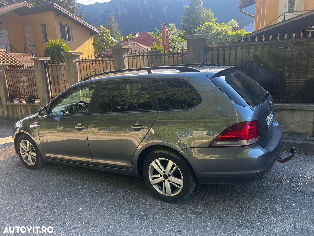 Volkswagen Golf 1.6 TDI DPF MATCH - 8