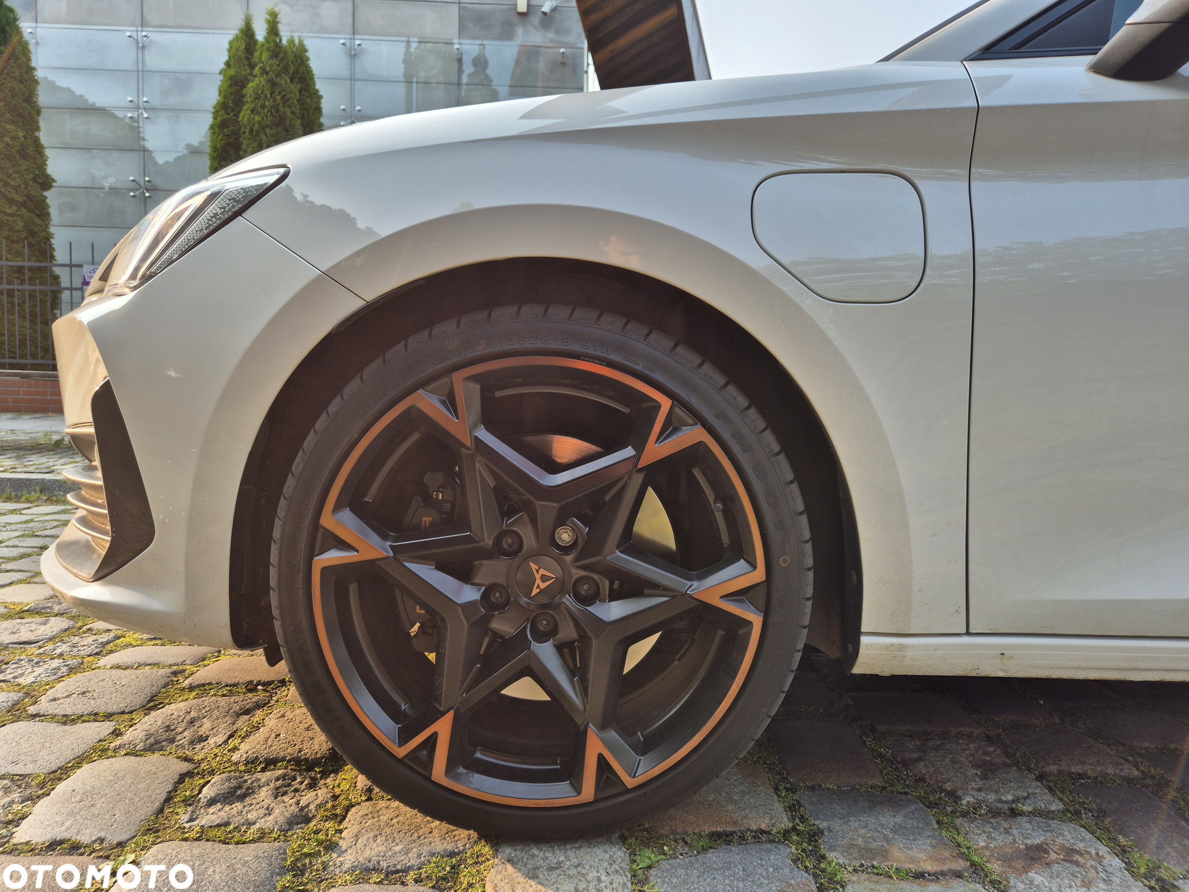 Cupra Leon 1.4 e-Hybrid (180 kW System) - 4