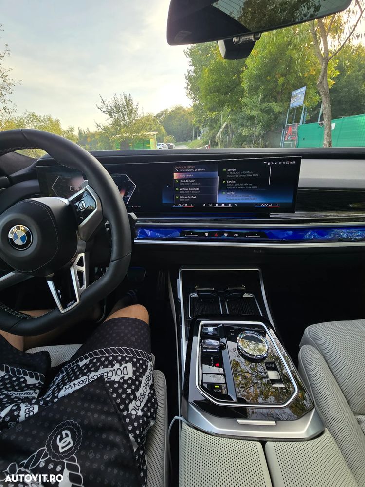 BMW Seria 7 - 10