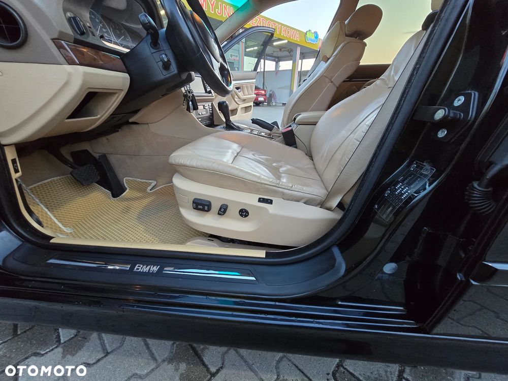 BMW Seria 5 - 27