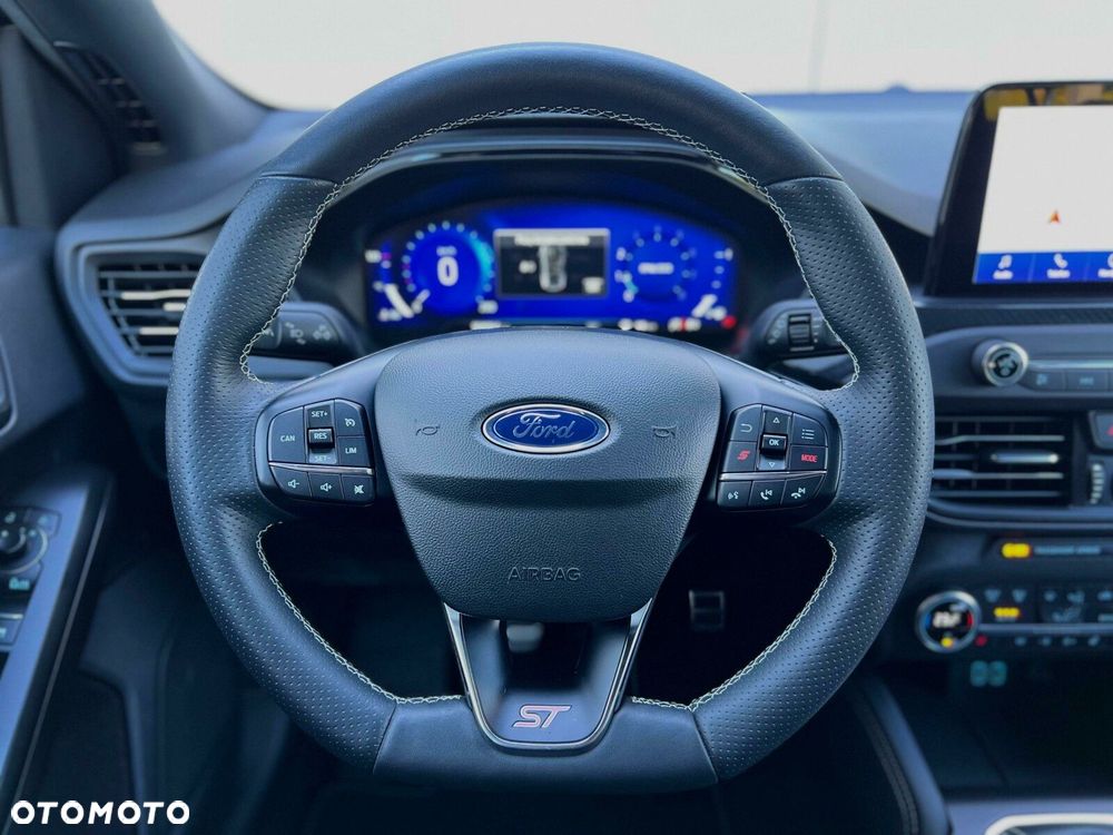 Ford Focus 2.3 EcoBoost ST - 28