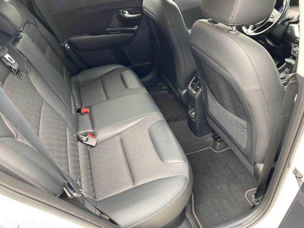 Kia Niro - 15