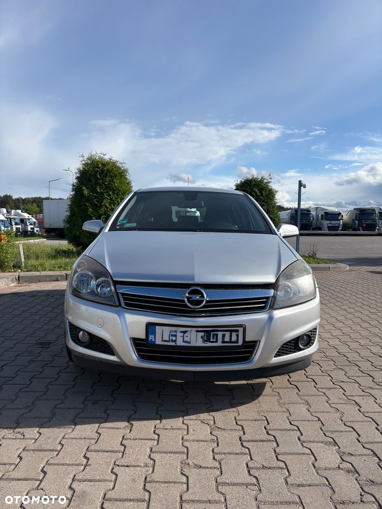 Opel Astra - 2