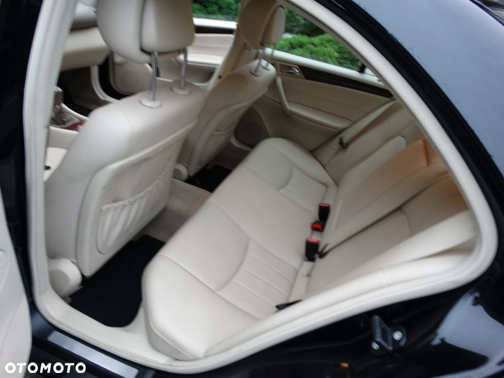 Mercedes-Benz Klasa C 200 Kompressor Avantgarde - 10