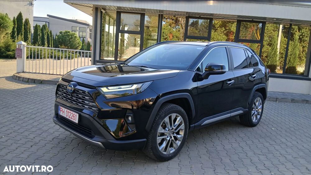Toyota RAV4 - 1