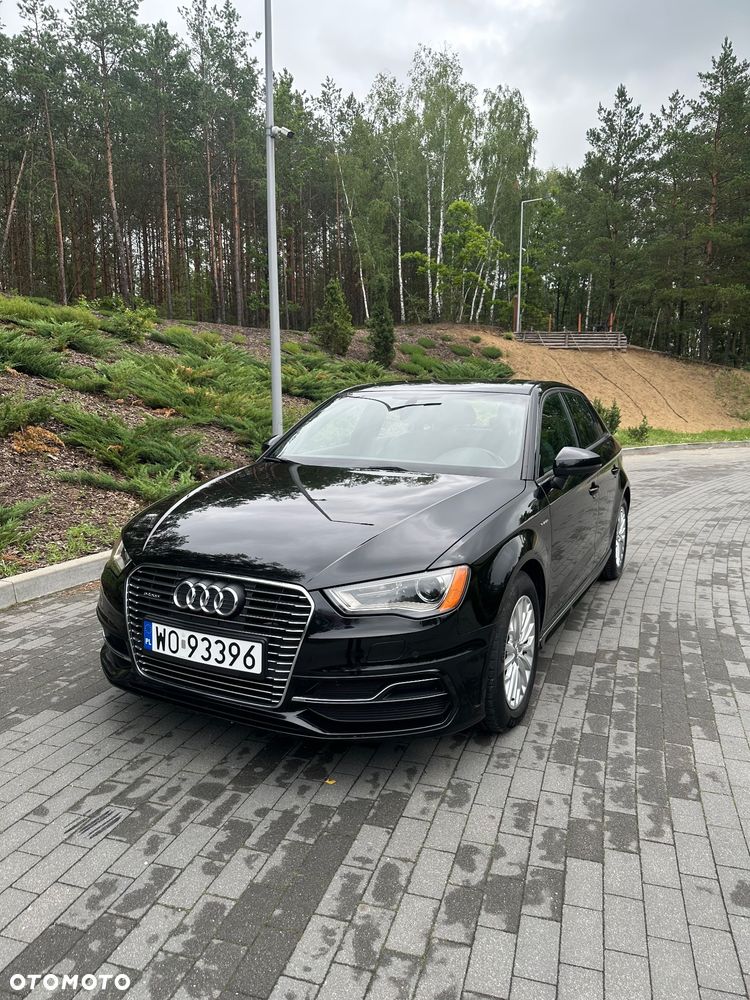Audi A3 Sportback - 1