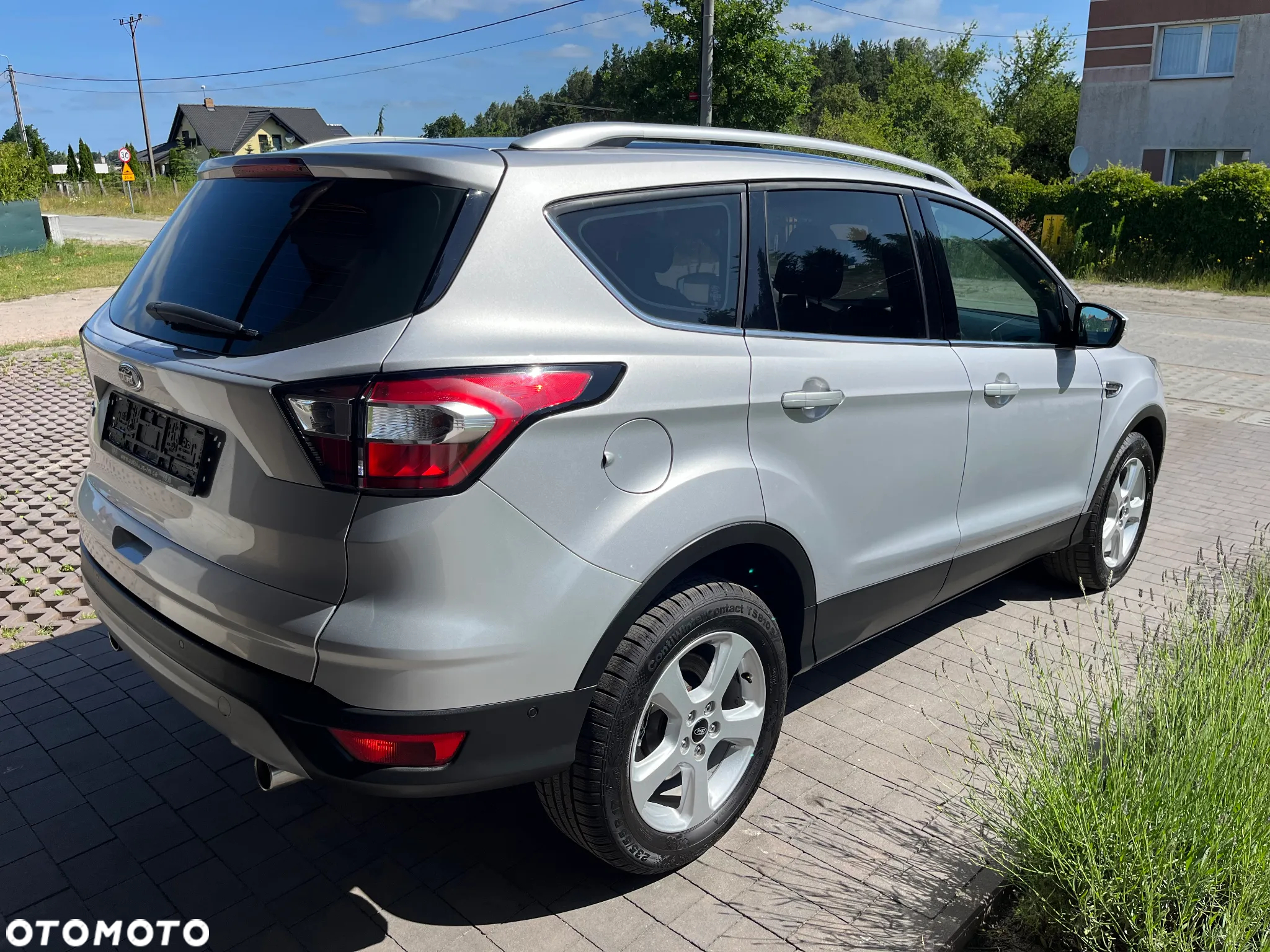 Ford Kuga 2.0 TDCi 2x4 Titanium - 9