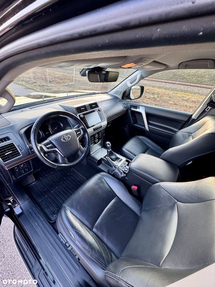 Toyota Land Cruiser LC 2.8 D-4D Invincible - 9
