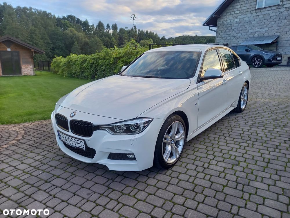 BMW Seria 3 318d M Sport Shadow - 1