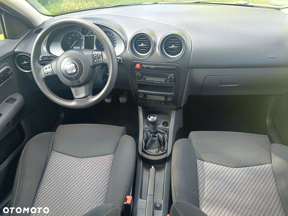 Seat Ibiza 1.4 16V Style - 12
