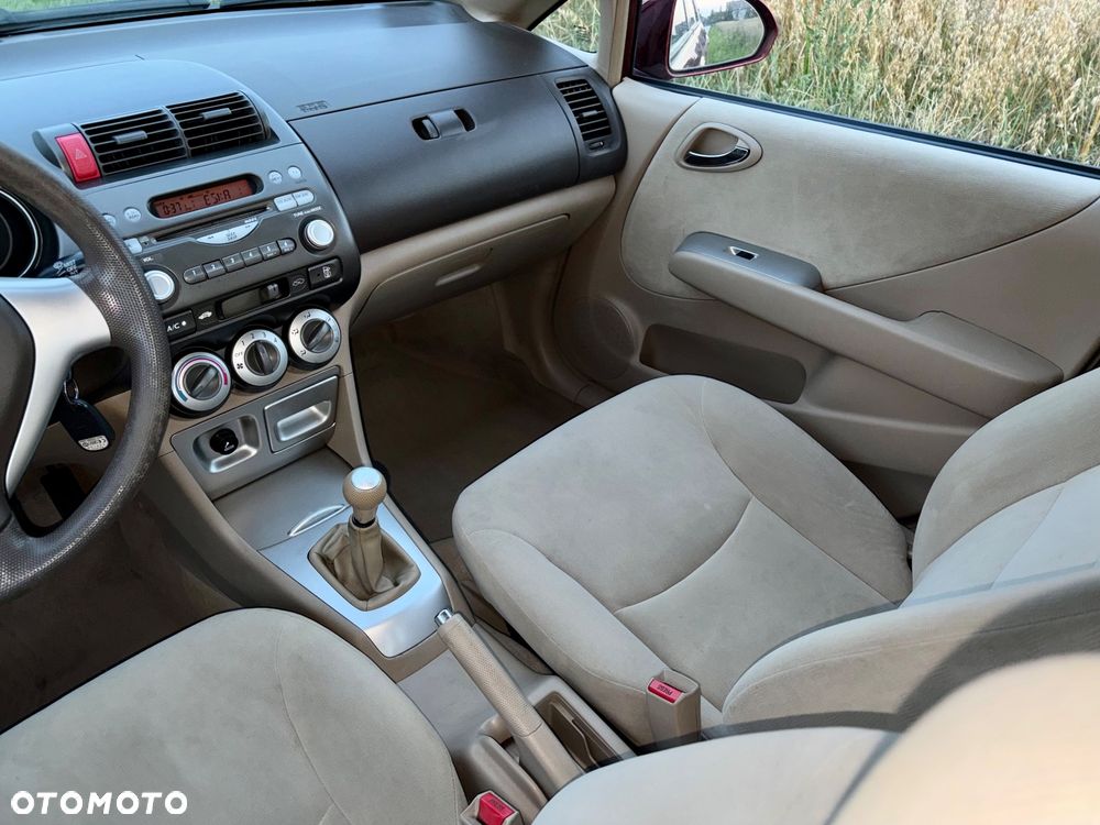 Honda City 1.4 Comfort - 18
