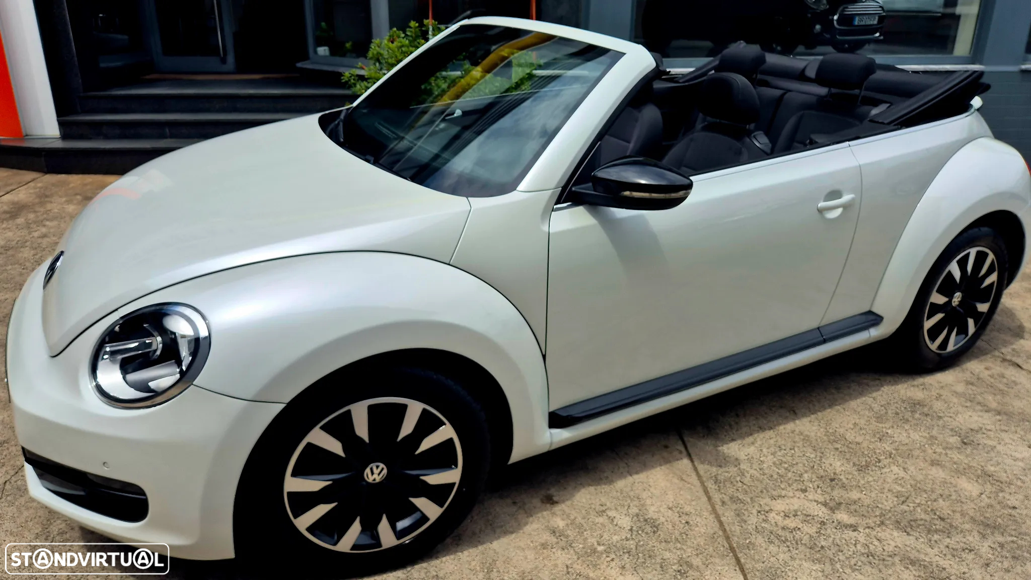 VW New Beetle Cabriolet 1.2 TSI Design DSG - 14