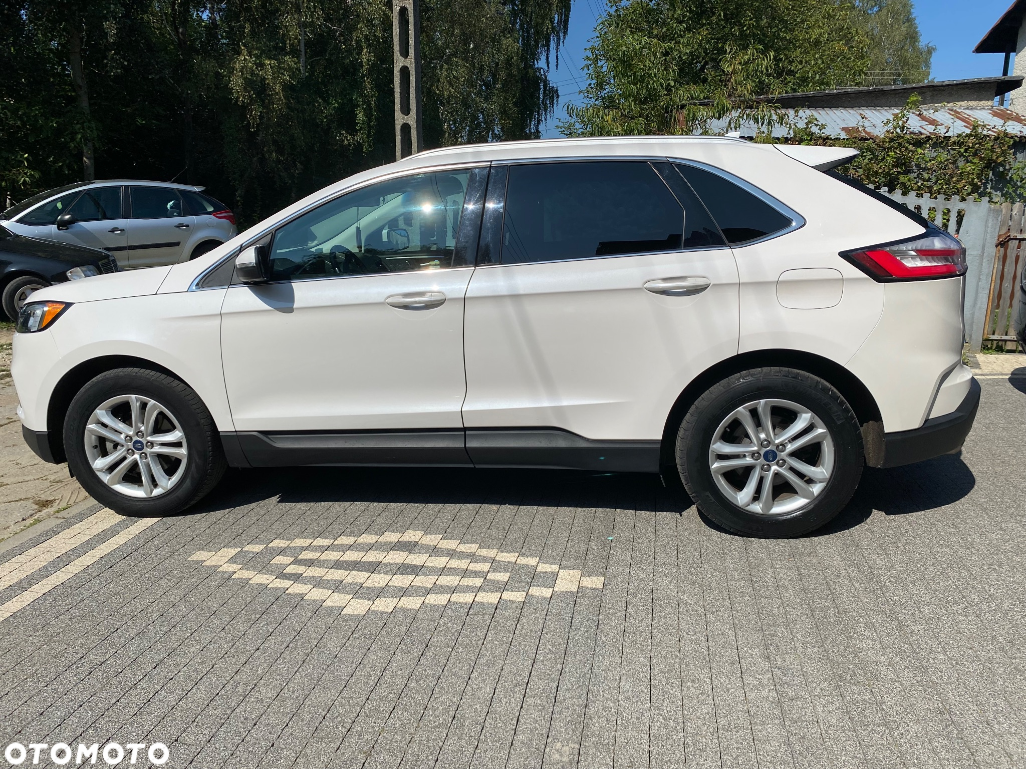 Ford Edge - 8