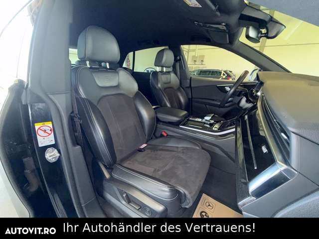 Audi Q8 - 12