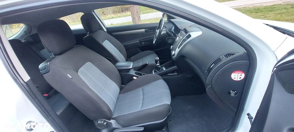 Kia ProCeed 1.4 CVVT Edition 7 - 26