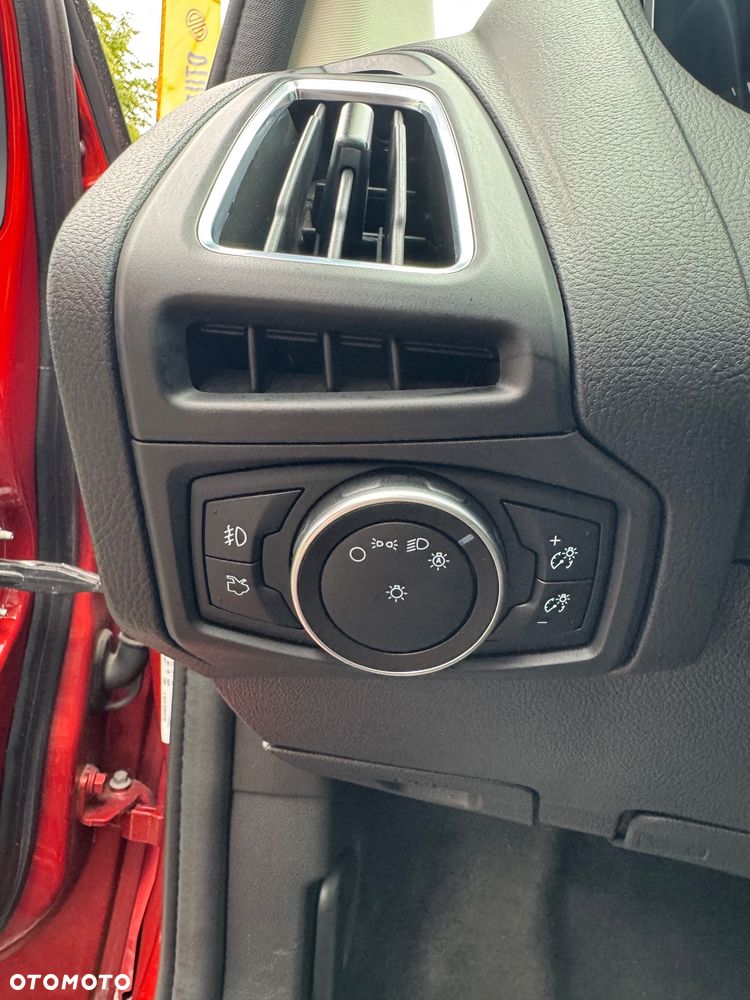 Ford Focus - 26