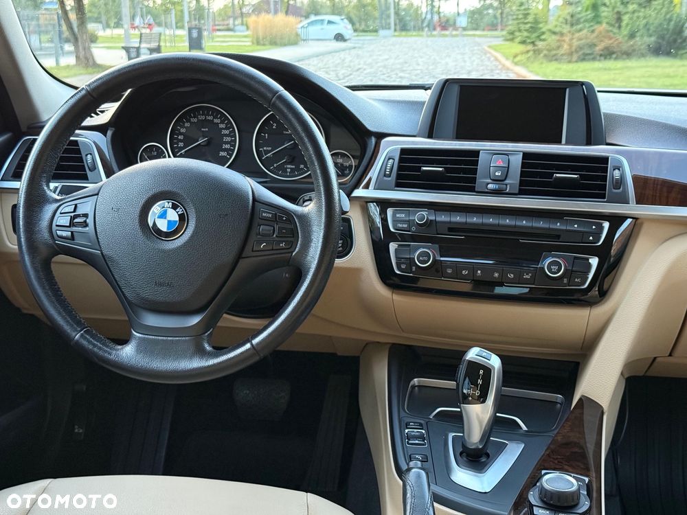 BMW Seria 3 320i Edition Luxury Line Purity - 7