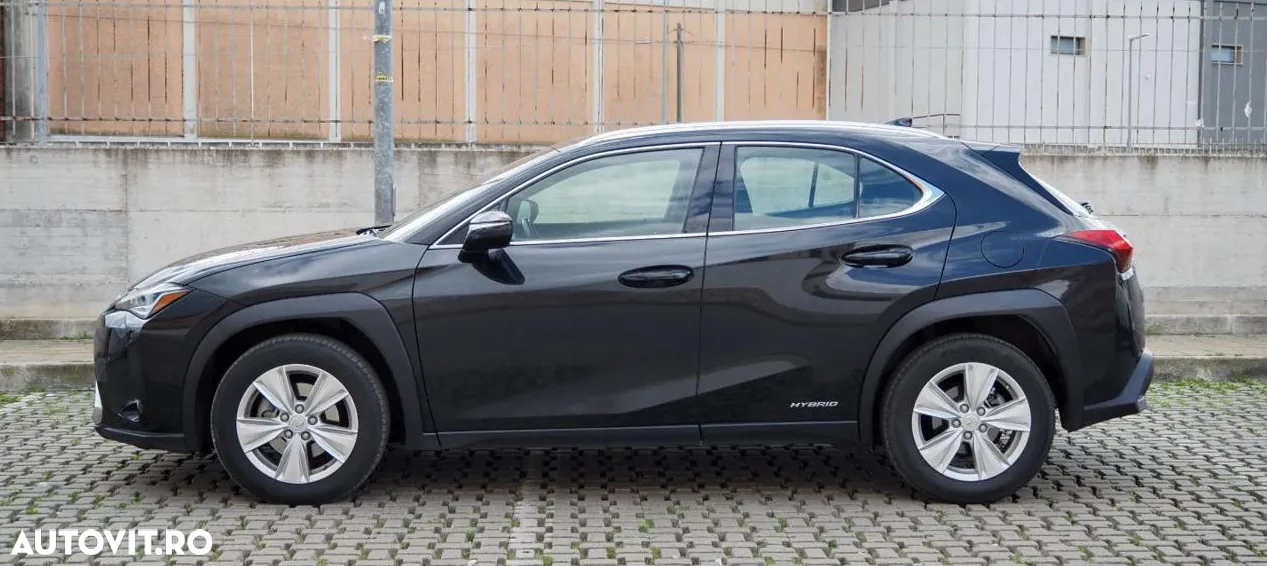 Lexus UX 250h FWD Business - 5