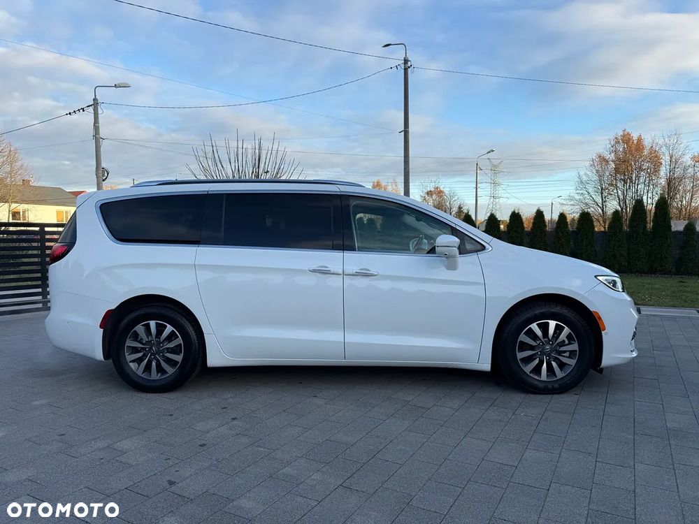 Chrysler Pacifica - 6