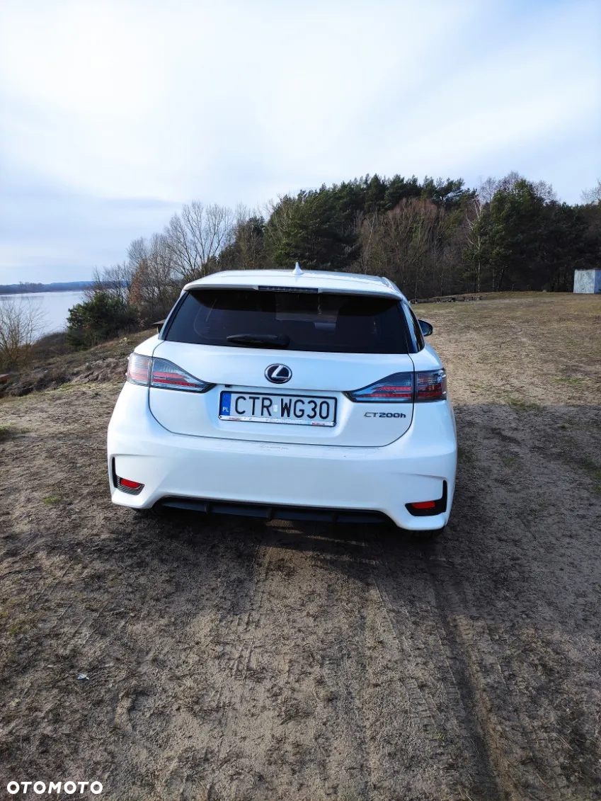 Lexus CT 200h Dynamic Line - 3