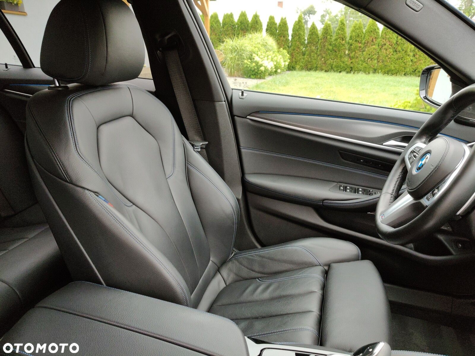 BMW Seria 5 530e xDrive M Sport sport - 28