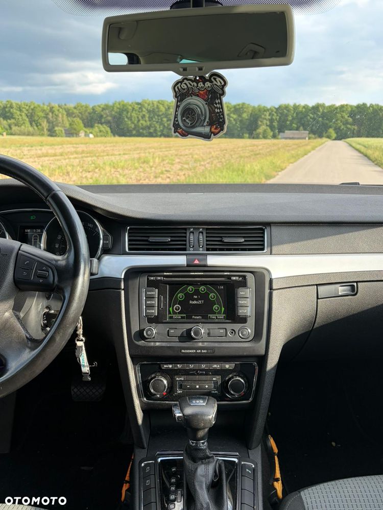 Skoda Superb 1.8 TSI DSG FAMILY - 11