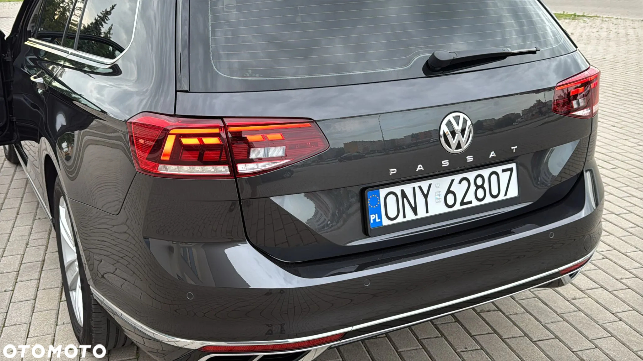 Volkswagen Passat - 10