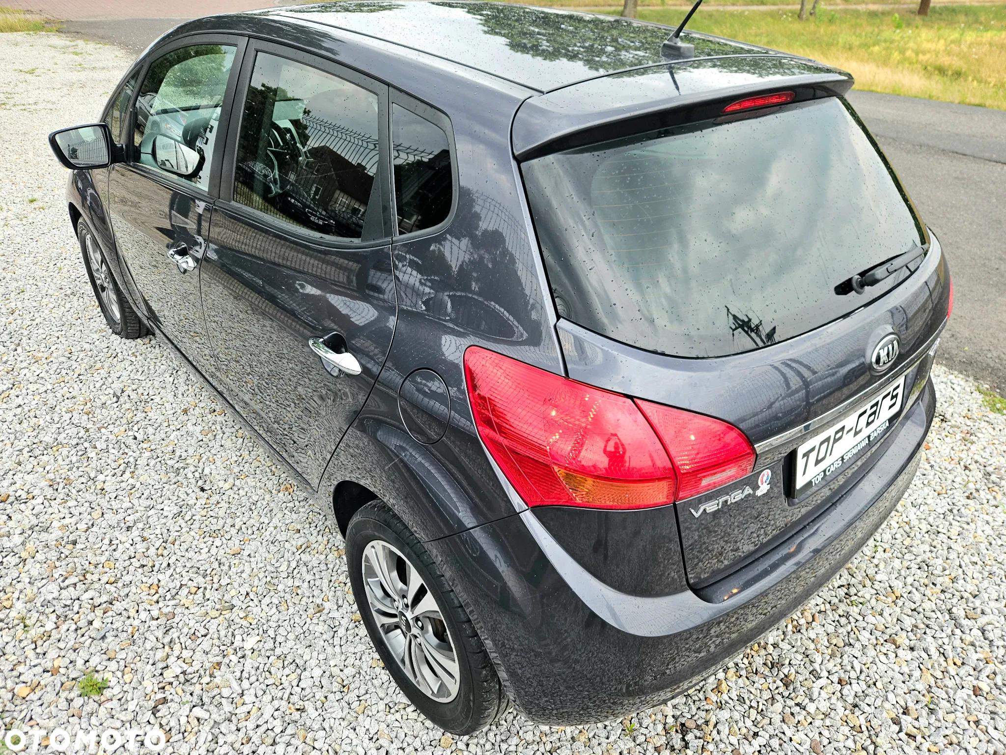 Kia Venga 1.6 CRDi 128 Fifa World Cup Edition - 10