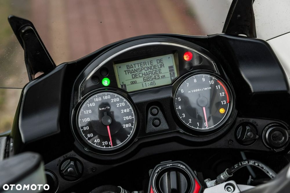Kawasaki GTR - 8