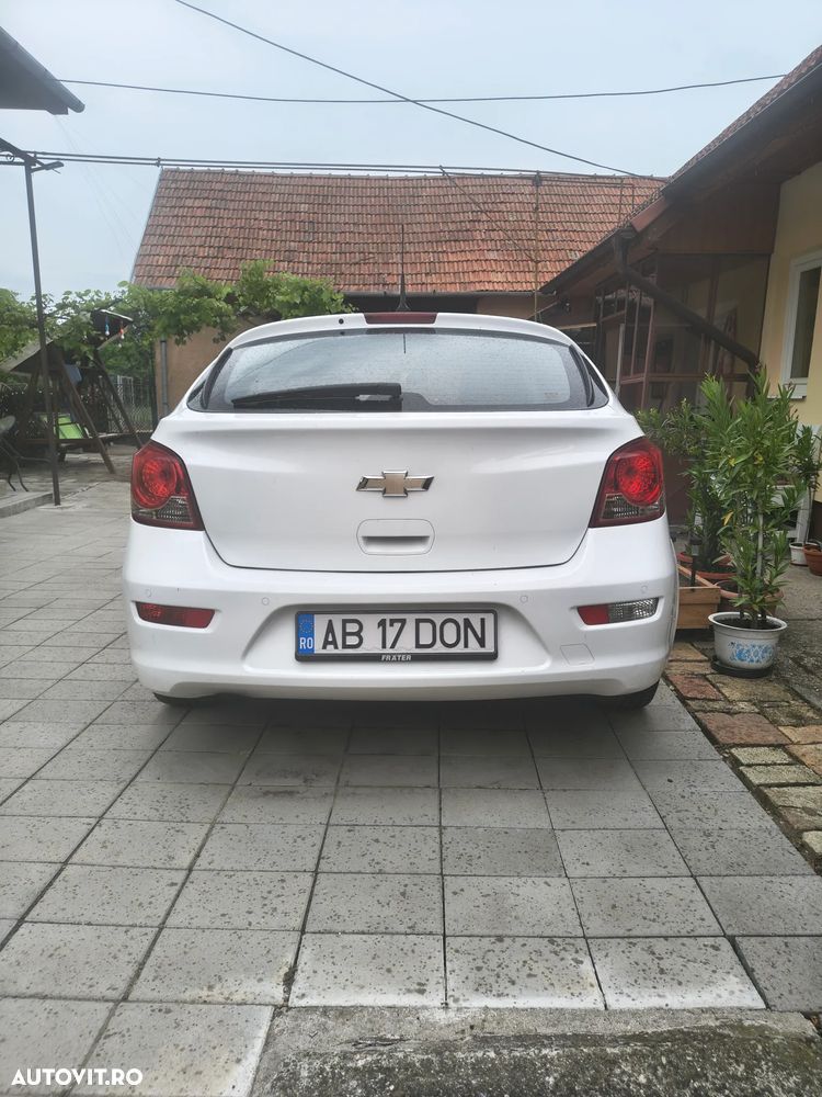 Chevrolet Cruze - 5