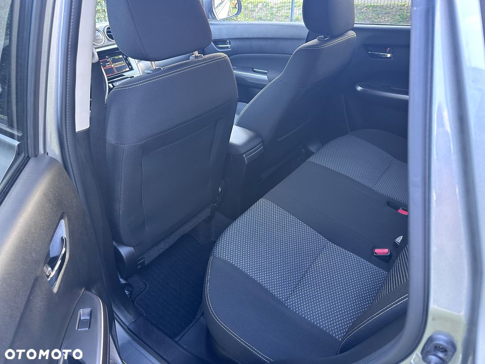 Suzuki Vitara 1.4 Boosterjet Hybrid Comfort+ - 12