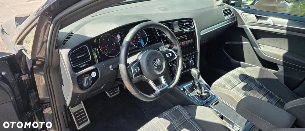 Volkswagen Golf GTD 2.0 TDI SCR DSG - 24