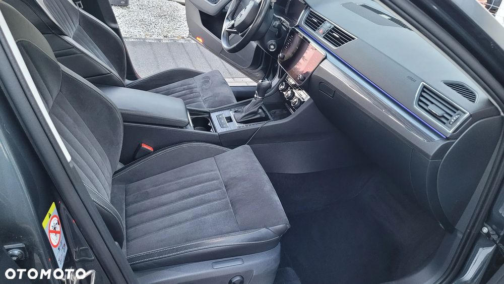 Skoda Superb 2.0 TDI DSG Premium Edition - 8