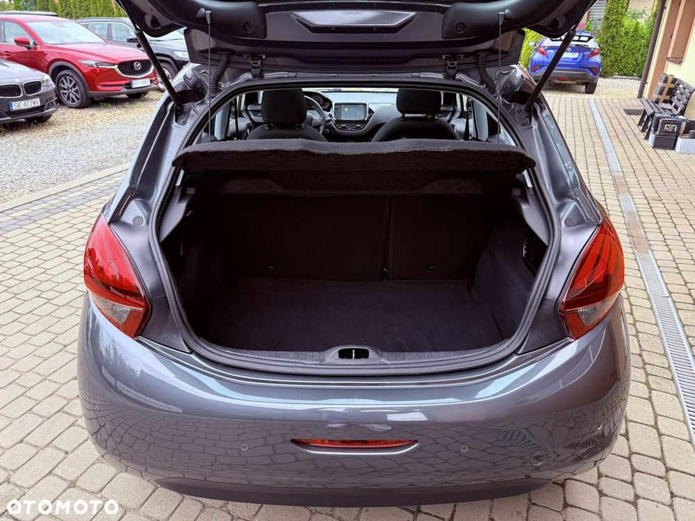 Peugeot 208 82 VTI Allure - 27