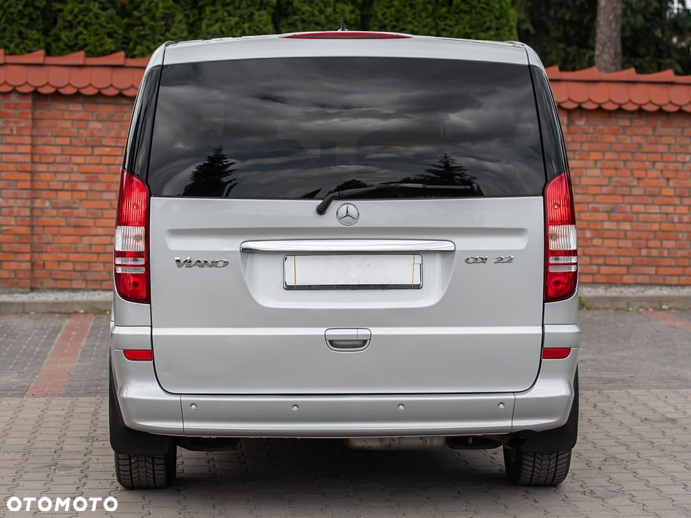 Mercedes-Benz Viano - 8