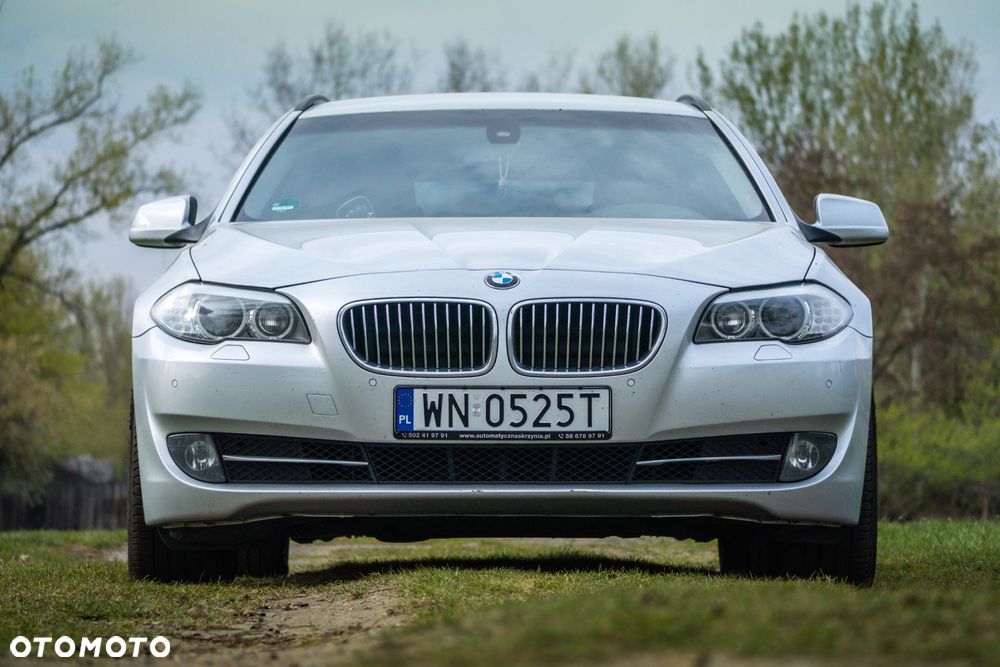 BMW Seria 5 525d - 1