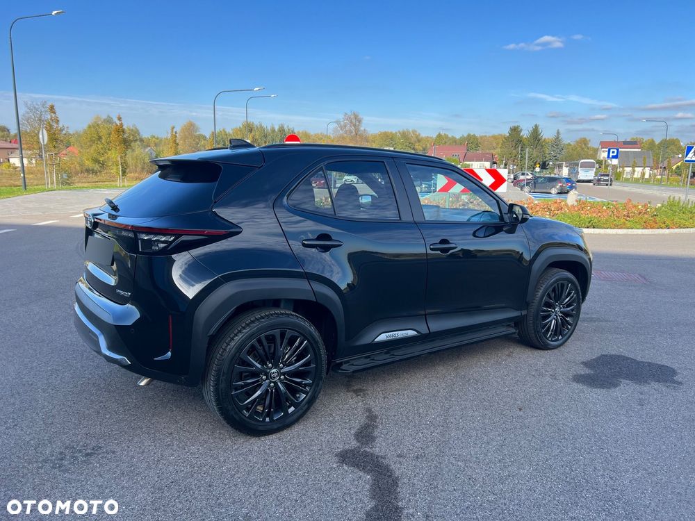 Toyota Yaris 2023 photo 5