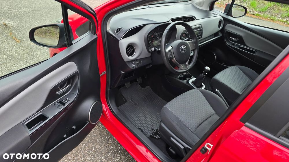 Toyota Yaris 1.33 Active EU6 - 12